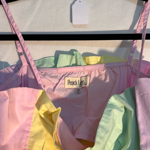 Peach Love spaghetti strap crop top - Picture 2 of 3